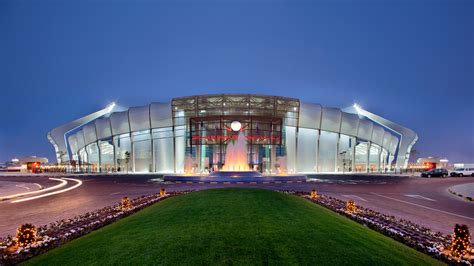 abdullah bin khalifa stadium location